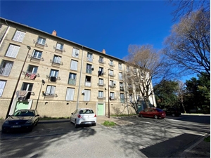 t2 à la location -   84000  AVIGNON, surface 32 m2 location t2 - UBI476013602